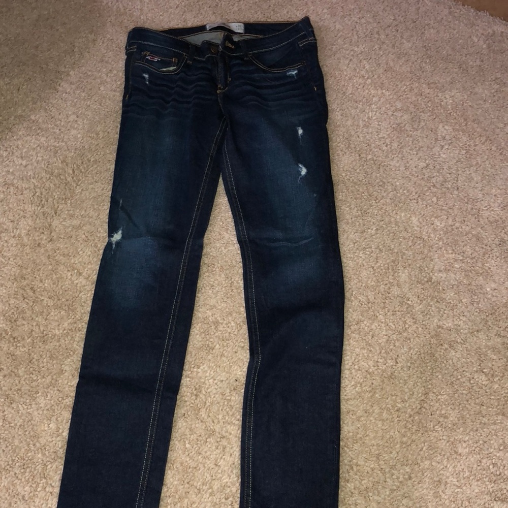 DARK WASH SKINNY JEANS